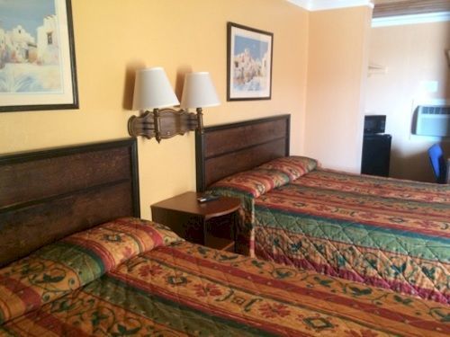 Palms Motel 4*